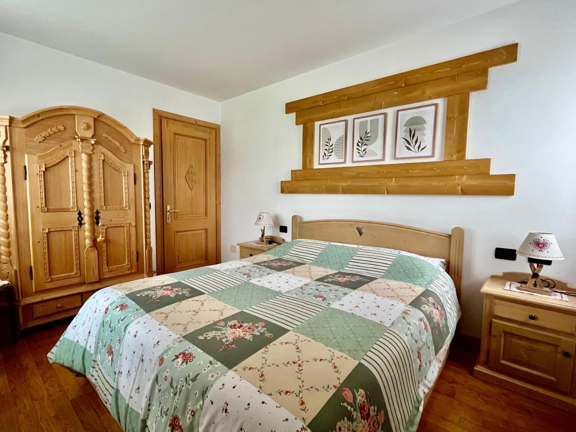 Villa Iris - La Prima Villa Vacanze Nell'Altopiano 아지아고 외부 사진